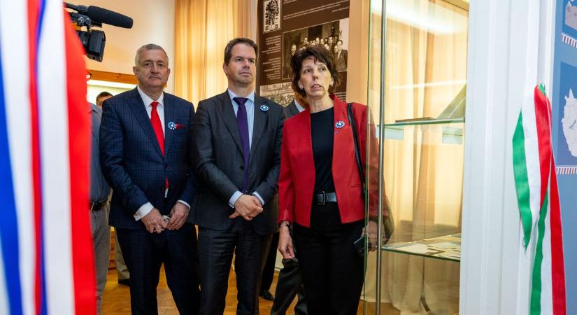 Nem feledik a paradicsomi Boglárra menekült foglyokat