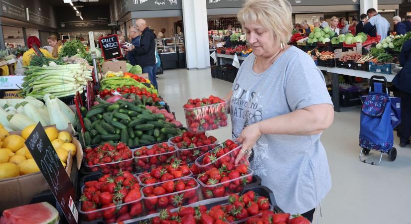 Gyerekkori emlékek egyetlen falatban – mit súg az eper májusban?