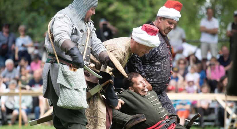 Tatai Patara: a díszletek mögött is dúl a harc