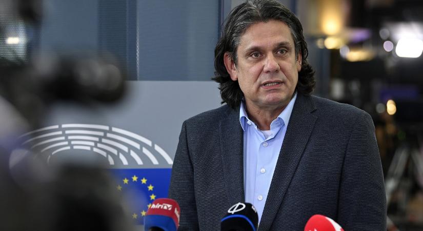 Deutsch Tamás köszöntőt mondott volna az uniós csatlakozás évfordulójára szervezett rendezvényen, de lemondta a részvételt