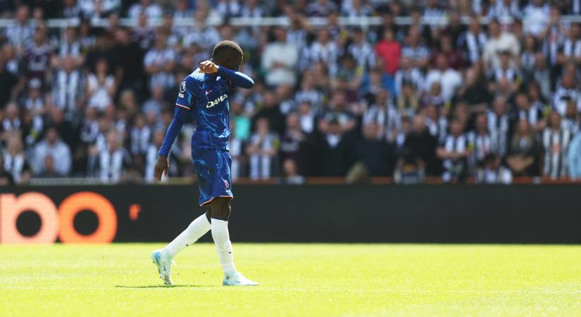 Videó – Jackson undorító könyökössel sodorta nagy bajba a Chelsea-t