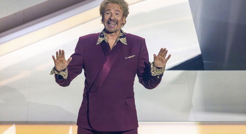 75 éves lett a legendás tévés, így néz ki sokkal fiatalabb felesége oldalán