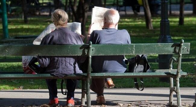Nyugdíjfizetés: Ekkor utalják a májusi nyugdíjakat