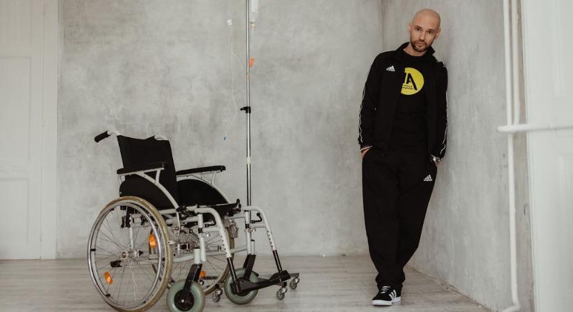 Terbe Ármin: “Felálltam, amikor mindenki azt mondta, nem lehet” – könyvben írta meg történetét az autoimmun betegségből meggyógyult férfi