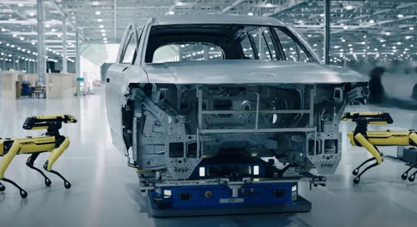 Robotkutyák a minőségellenőrök a Hyundai amerikai gyárában