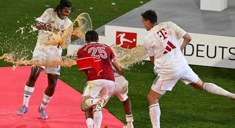 Vad bulizás miatt áll a bál, botrányosan ünnepelték a Bayern München játékosai a bajnoki címet