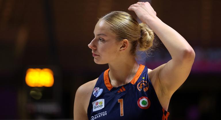 Juhász Dorka nem játszik WNBA-csapatában a következő idényben