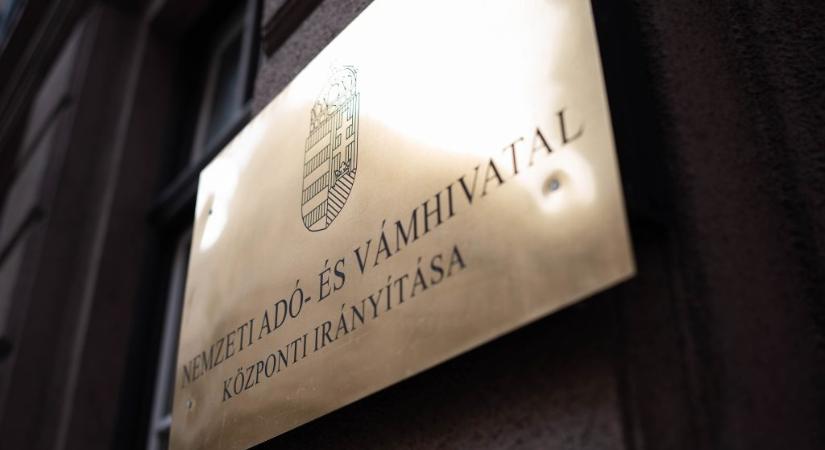 Szja-bevallás: adózók 100 ezreinél talált hibát a NAV, így kerülhető el az utólagos figyelmeztetést