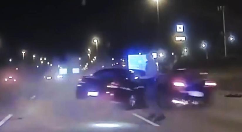 Egy percen belül kétszer érintette meg a halál az intézkedő járőrt