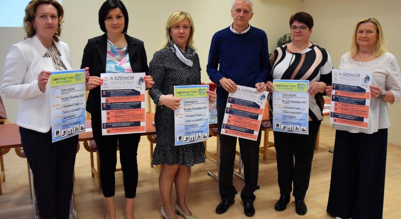 Van hova fordulni! Programokat szerveznek és meghallgatják az idősek problémáit a zalai városban
