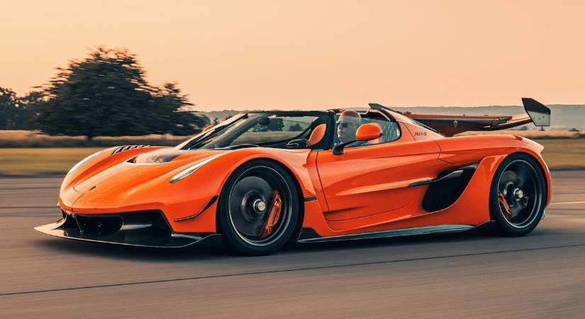 Egyre durvább a Koenigsegg Jesko, megint odapörkölt