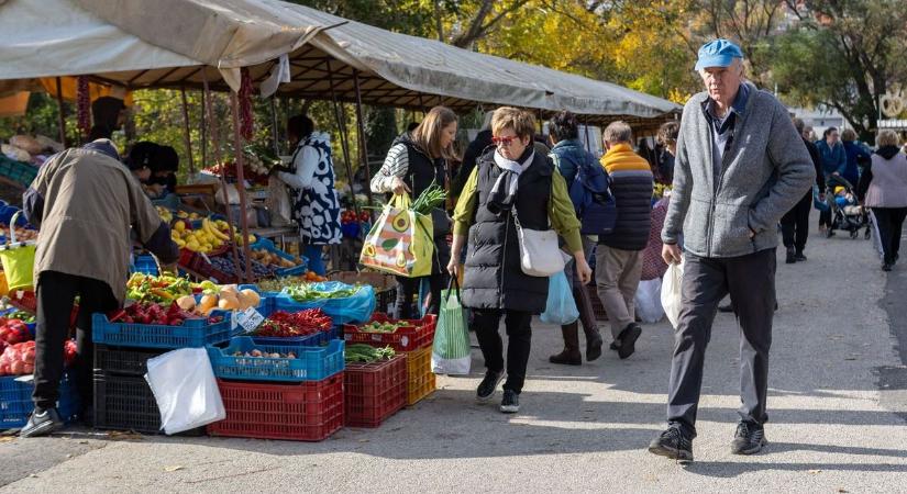 Kisstílű kincsvadász: pécsi férfi lopkodta szét a fonyódi piacot