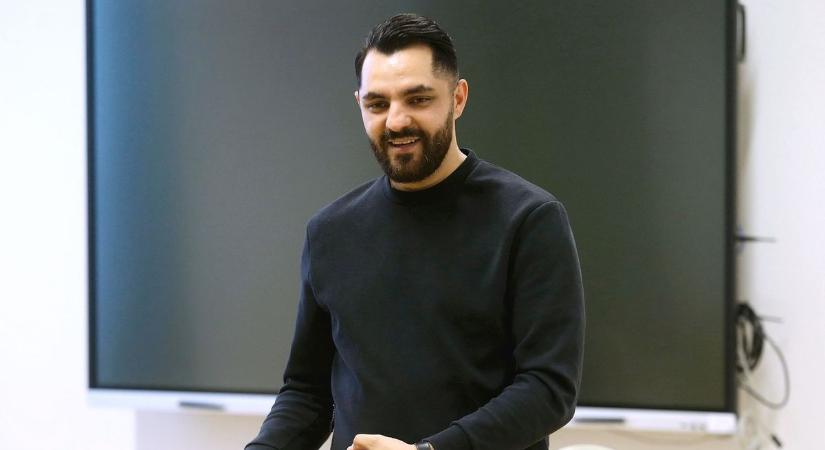 Oláh Gergő, Fehér Krisztiánról: „Alpári, primitív, gusztustalan, igénytelen, tiszteletlen”