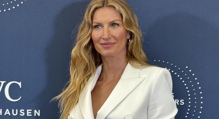 Gisele Bündchen először mutatta meg harmadik gyermekét