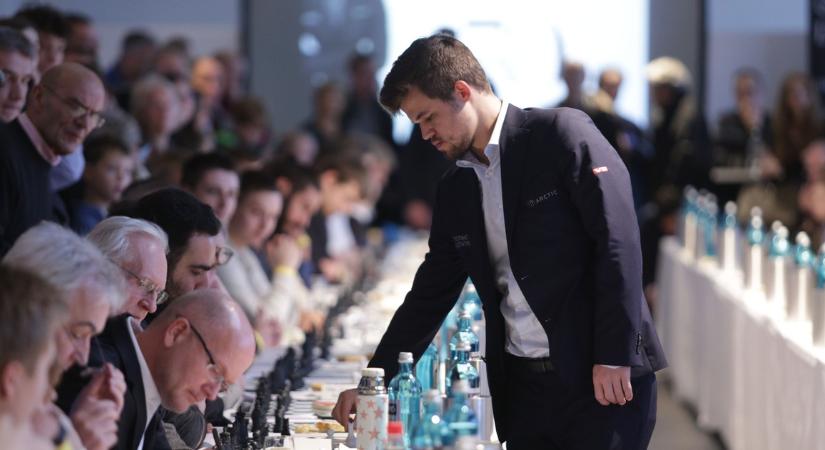 A sakk nagymestere, Magnus Carlsen apa lesz