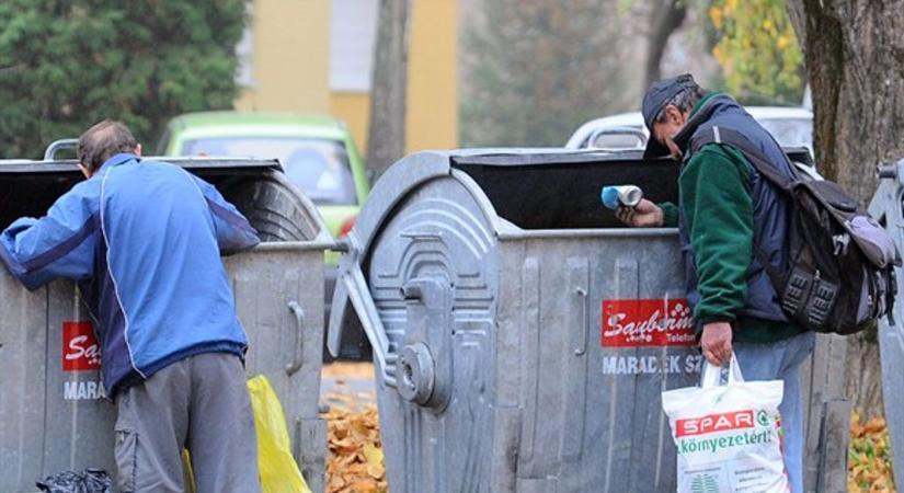 Nagy a gebasz! Kukázók gátolják a szelektív gyűjtést