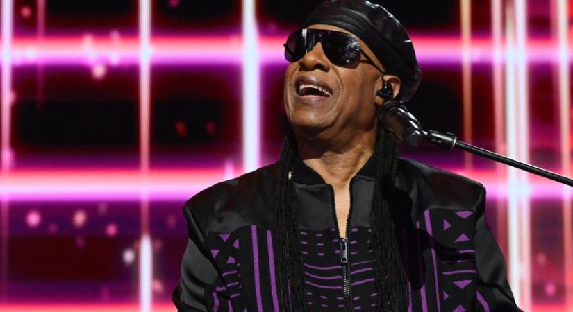 Stevie Wonder csodás életútja slágerekkel és díjakkal van kikövezve