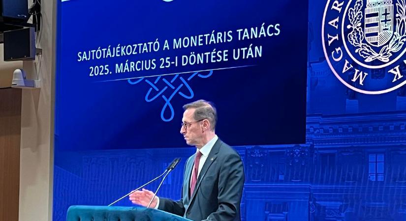 Hatalmas bírságot szabott ki kilenc biztosítóra a jegybank