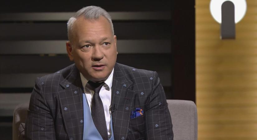 Így néz ki a magyar ásványvízkirály volt felesége, ritkán látható fotón a gyönyörű nő