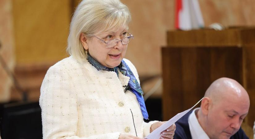 Elnézést kér az egri képviselő – nem nézte meg jól, hogy mit oszt meg