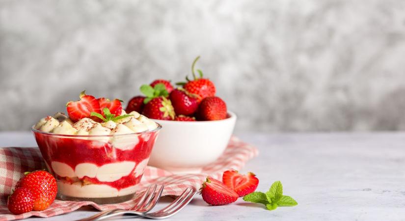 Pihe-puha habos desszert: epres tiramisu a május koronaékszere