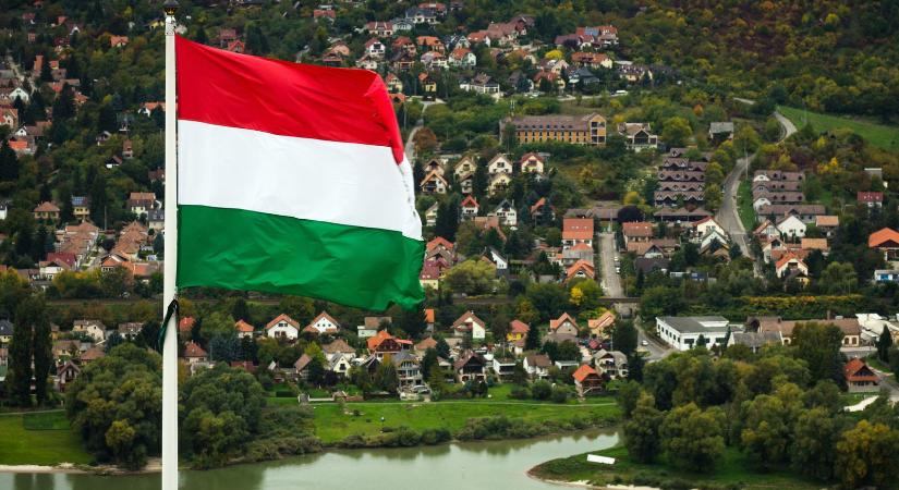 Országunk új Himnuszaként emlegetik ezt a dalt, a Csurran cseppen ehhez képest semmi volt