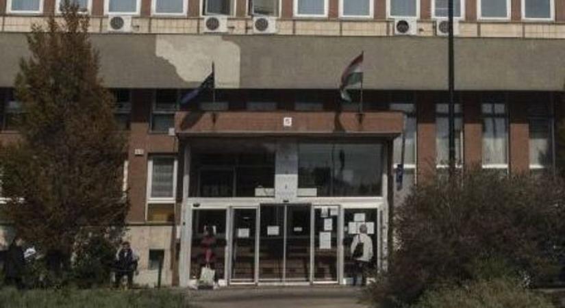 Elfogták a kecskeméti gyújtogatót, személyes indíték állhat a kormányhivatal elleni támadás hátterében