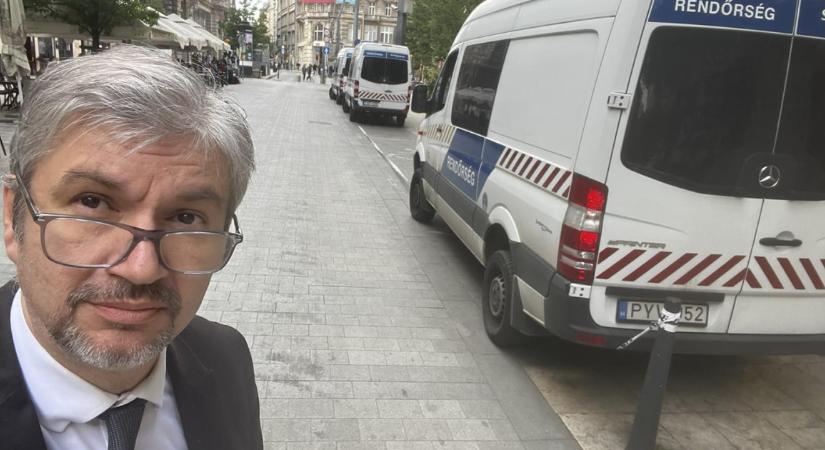 A Külügyminisztérium elé vonulnak Hadházy Ákosék