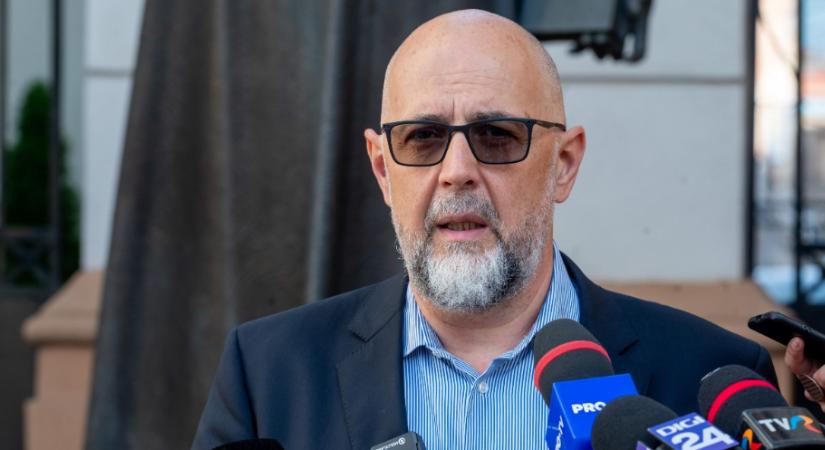 Kelemen Hunor: Úzvölgyében, nagyapáink sírjain tornászta fel magát Simion az országos politikába