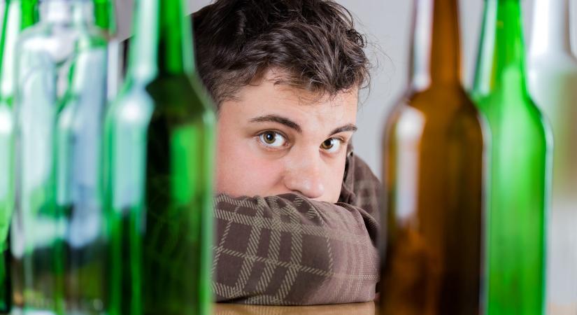 Kezelhetők-e az alkohol elvonási tünetek otthon?
