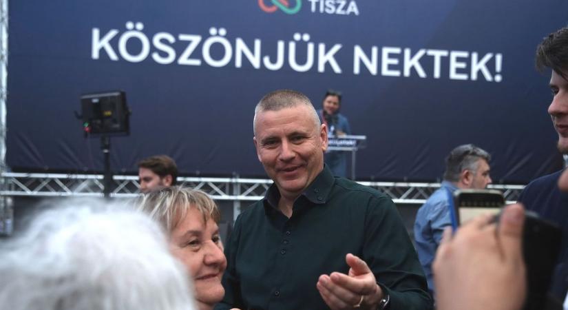 Ruszin-Szendi Romulusz kínos megoldást választott arra, hogy elkerülje a kérdéseket