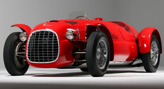 A legdrágább, több milliárd forintos tétel ez a 77 éves apró Ferrari