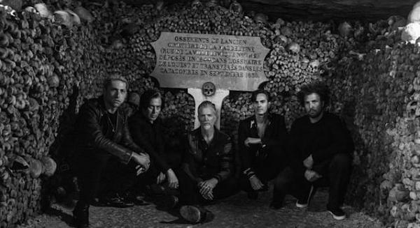 Különleges koncertfelvétellel jelentkezik a Queens Of The Stone Age