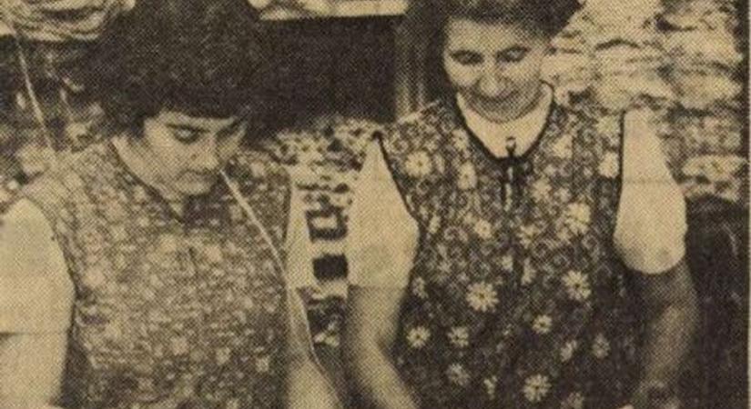 Anno 1978: így csomagolták a ruhákat – A rábatamási téeszből találtunk fotót, felismeri őket?