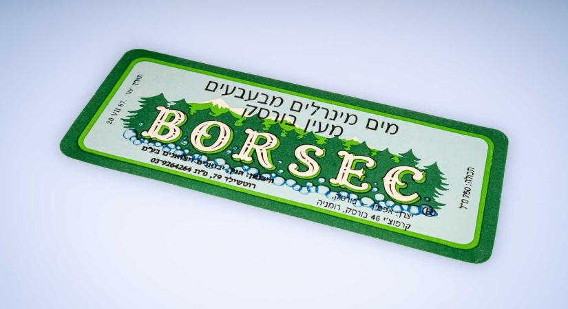 Különleges ásványvizesüveg-címke a hónap tárgya a Csíki Székely Múzeumban