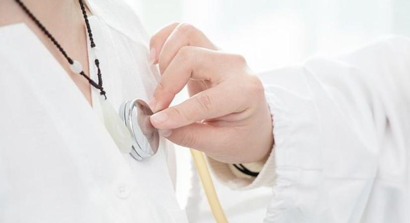 Hálapénz helyett: Mit szabad ma adni az orvosnak, és mit nem?
