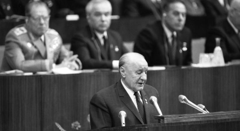 Kádár János a halála előtt pokoli dolgot tett a kórházban, az orvosok is megdöbbentek