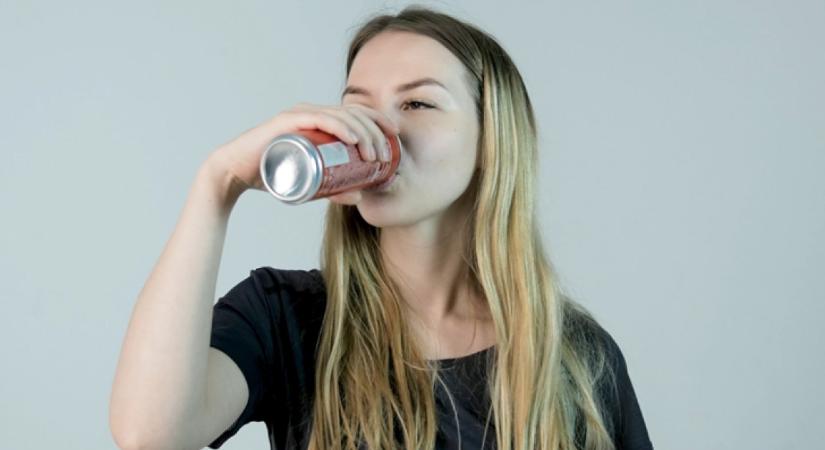 Ezekre az energiaitalokra nem vonatkozik az új tilalom: a 18 éven aluliak a jövőben is vásárolhatnak belőlük