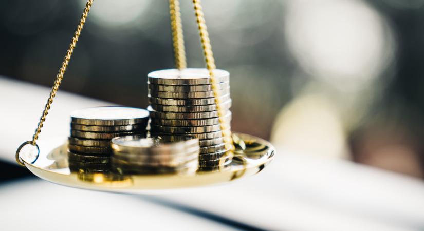 Itt az új adócsomag: rengeteg magyar családot érintenek a változások, sokan nem fognak örülni