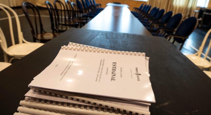 A Nemzeti Színház visszavonta produkcióját az Országos Színházi Találkozó idei programjából