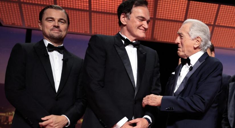 DiCaprio, De Niro és Tarantino összebújtak egy remek fotóra