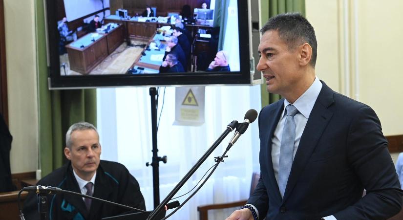 Horváth Csaba azt állítja, csak unalomból találkozgatott az adócsalással és korrupcióval vádolt egykori