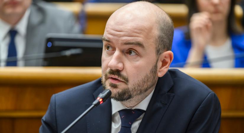 PS: Dubéci részt akar venni a biztonsági tanács ülésén