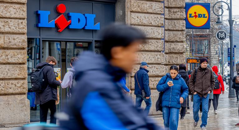 A Lidl is beszáll a versenybe, 20 százalékkal csökkenti a háztartási termékek árát