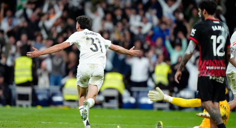 „Ha ez a mez van rajtad, az utolsó pillanatig harcolnod kell” – 95. perces góllal odázta el a Real a Barca bajnokavatását