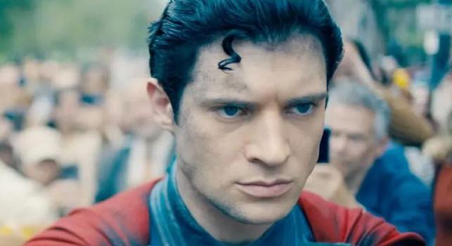 Superman nem pislog, jó? Változott egy apró részlet a korábbi előzeteshez képest