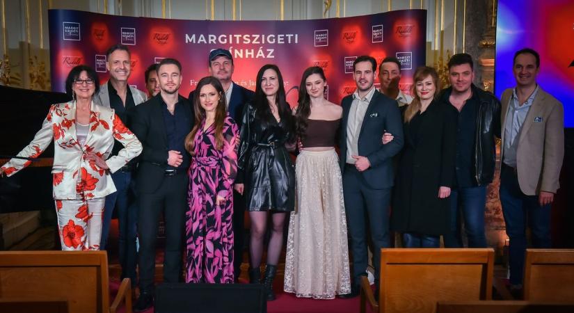 Győrben próbál a musicalsztár - 15 éve Rudolf szerepében Kocsis Dénes