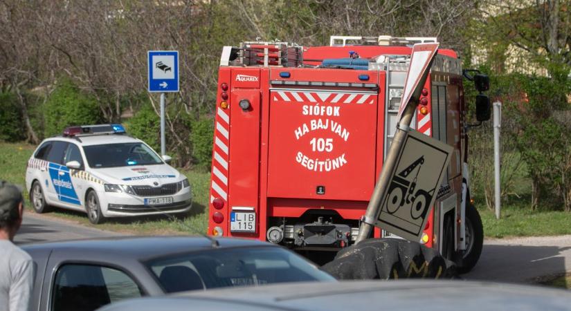 Veszélyhelyzet: tűz ütött ki egy sportlétesítményben