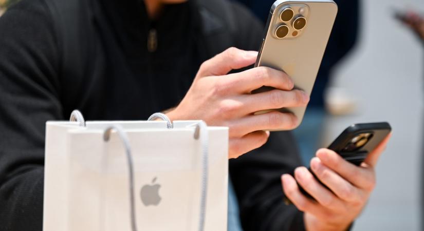 Az iPhone Foldnak meg kell szegnie egy Steve Jobs-parancsolatot, ha sikeres akar lenni