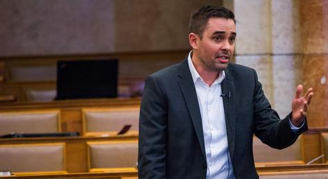 A Momentum Stummer Jánost küldi az Országgyűlésbe Orosz Anna helyére